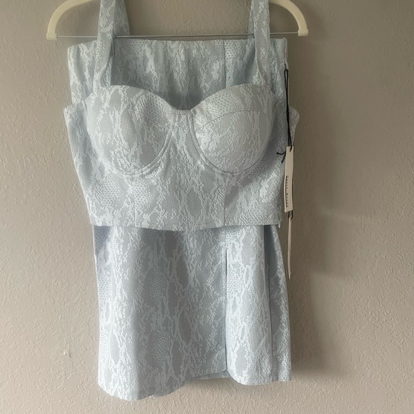 Haute Monde Silver Two Piece Crop & Skirt with Split - Picture 2 of 6